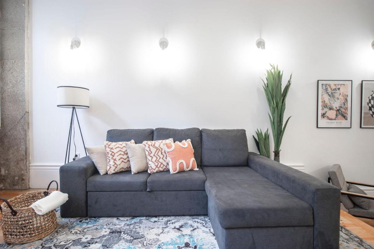 Wonderful Downtown Studio By Lovelystay Porto Exterior foto